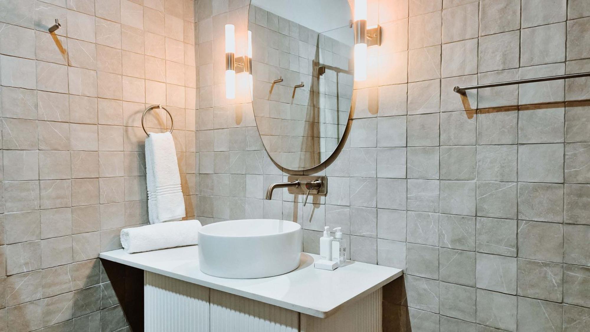 Отель Cornerstone Manor Катху Экстерьер фото