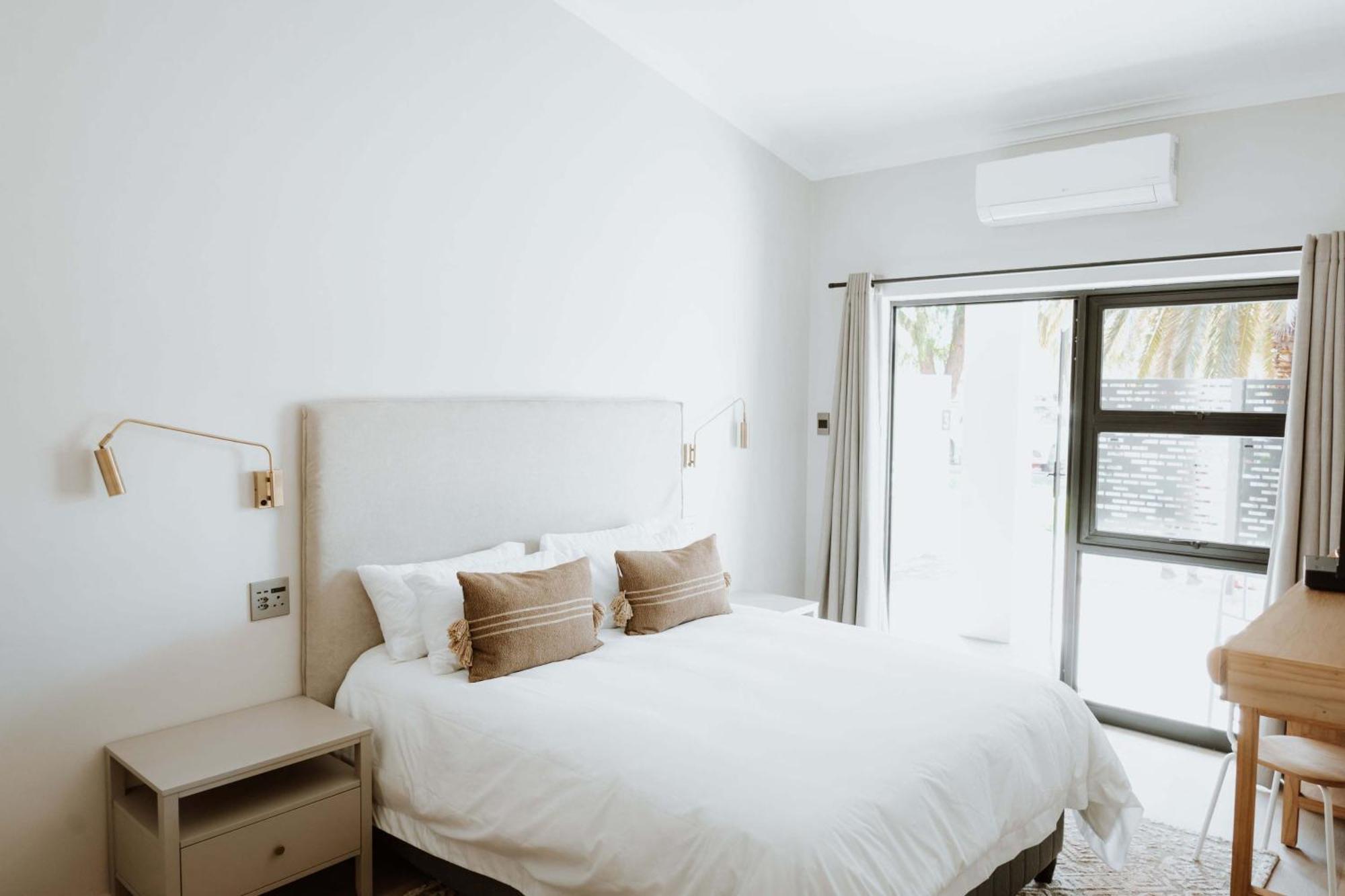 Отель Cornerstone Manor Катху Экстерьер фото