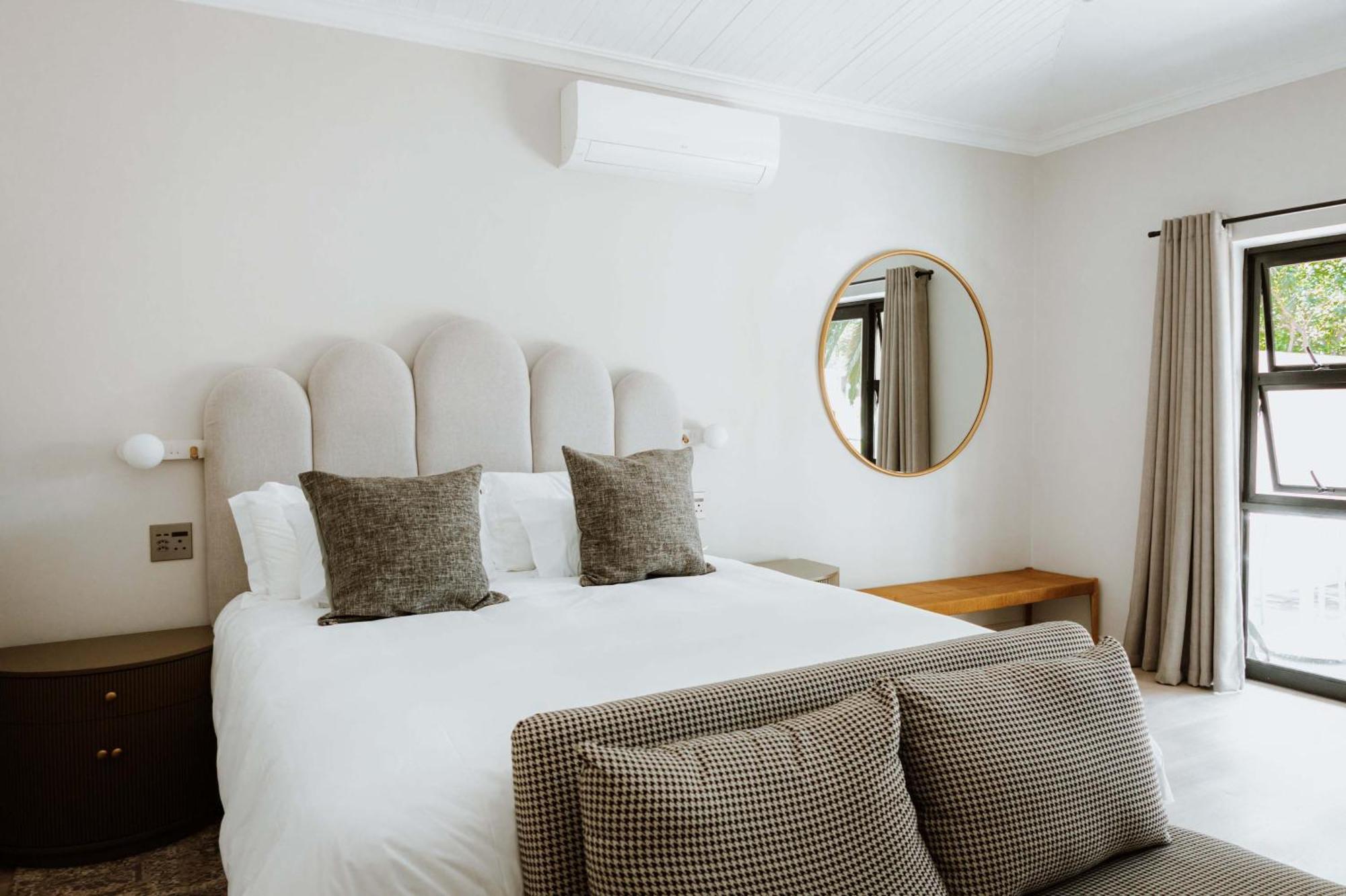Отель Cornerstone Manor Катху Экстерьер фото