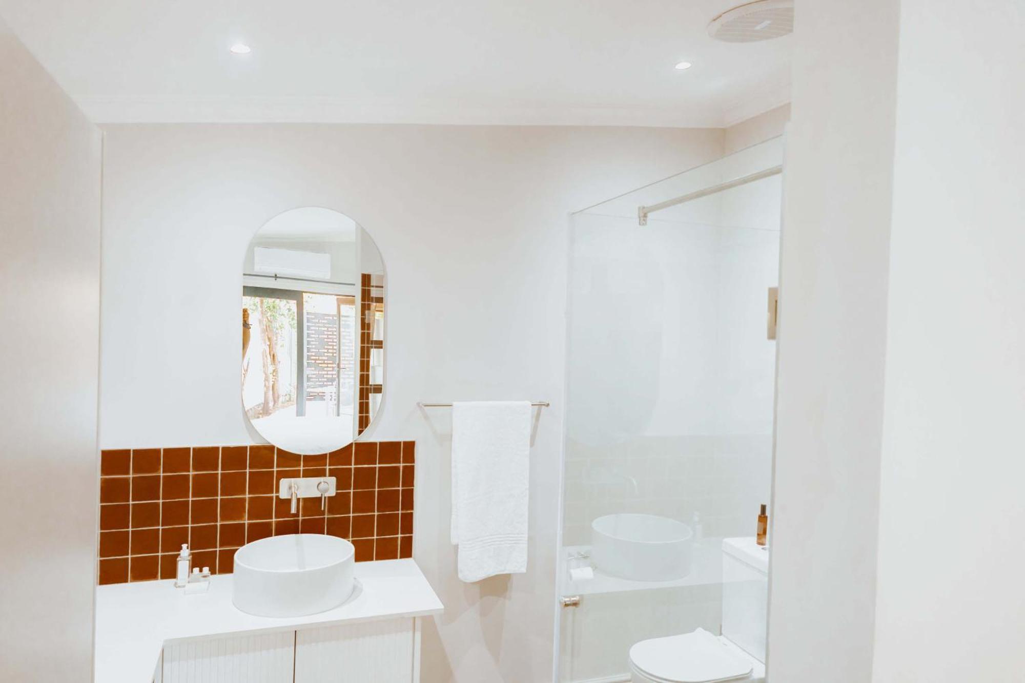 Отель Cornerstone Manor Катху Номер фото