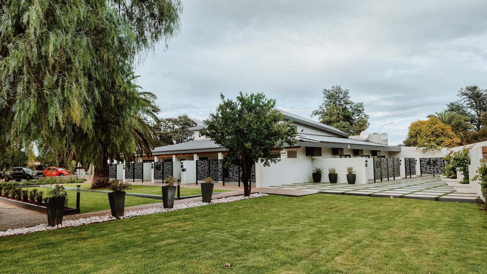 Отель Cornerstone Manor Катху Экстерьер фото